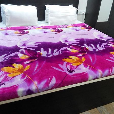 נאווי מומבאי Asian Suites Tulsi Aura מראה חיצוני תמונה